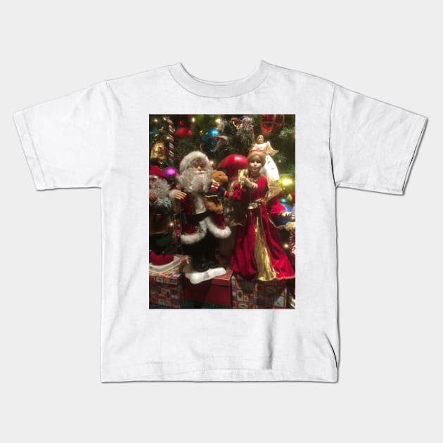 Santa Kids T-Shirt by Grafititee